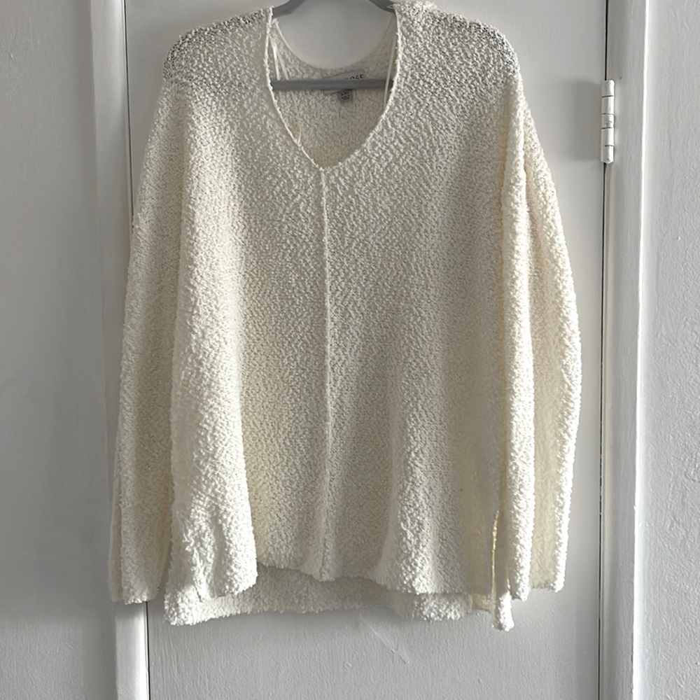 Super soft cream/off white sweater